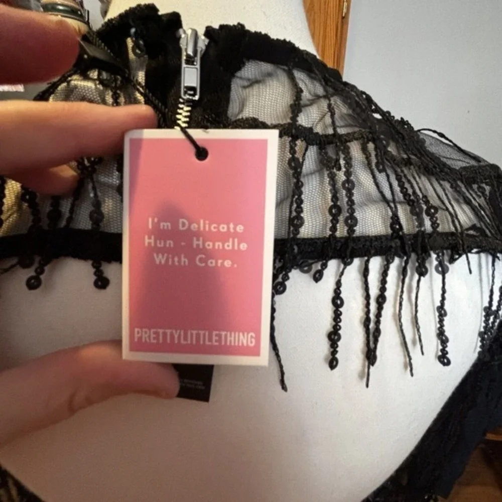 Pretty Little Thing Top Womens Size 4 Black Sequin Detail Cowl Neck Tie Back Top